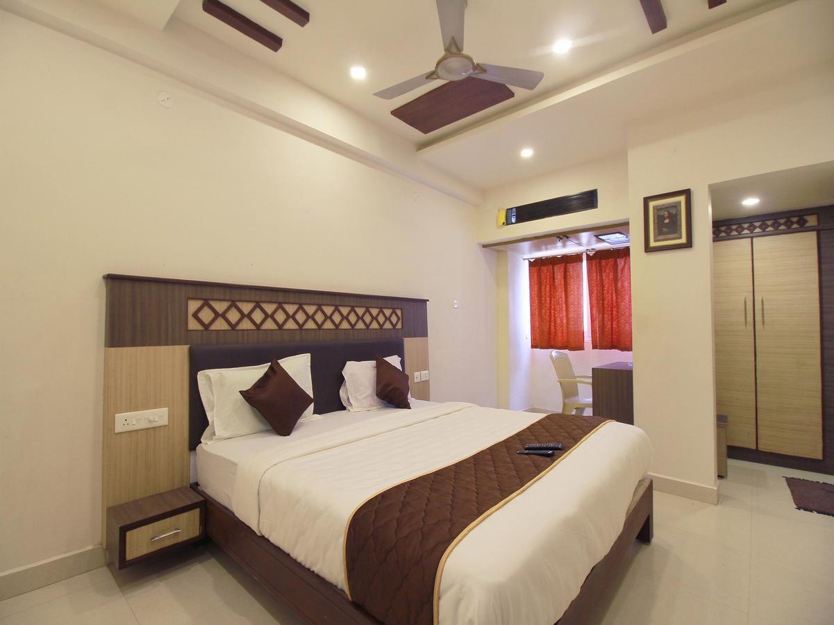 Oyo 11489 Pkn Classic Regency Madurai Exterior foto